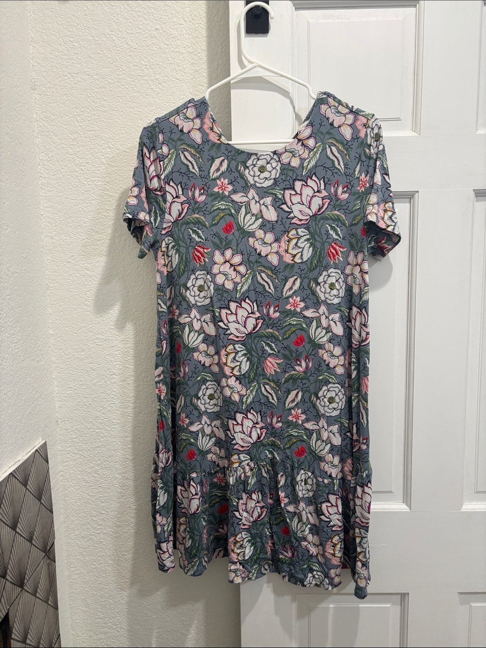 LOFT Gray Floral Short-Sleeve Mini Dress with Pink Accents